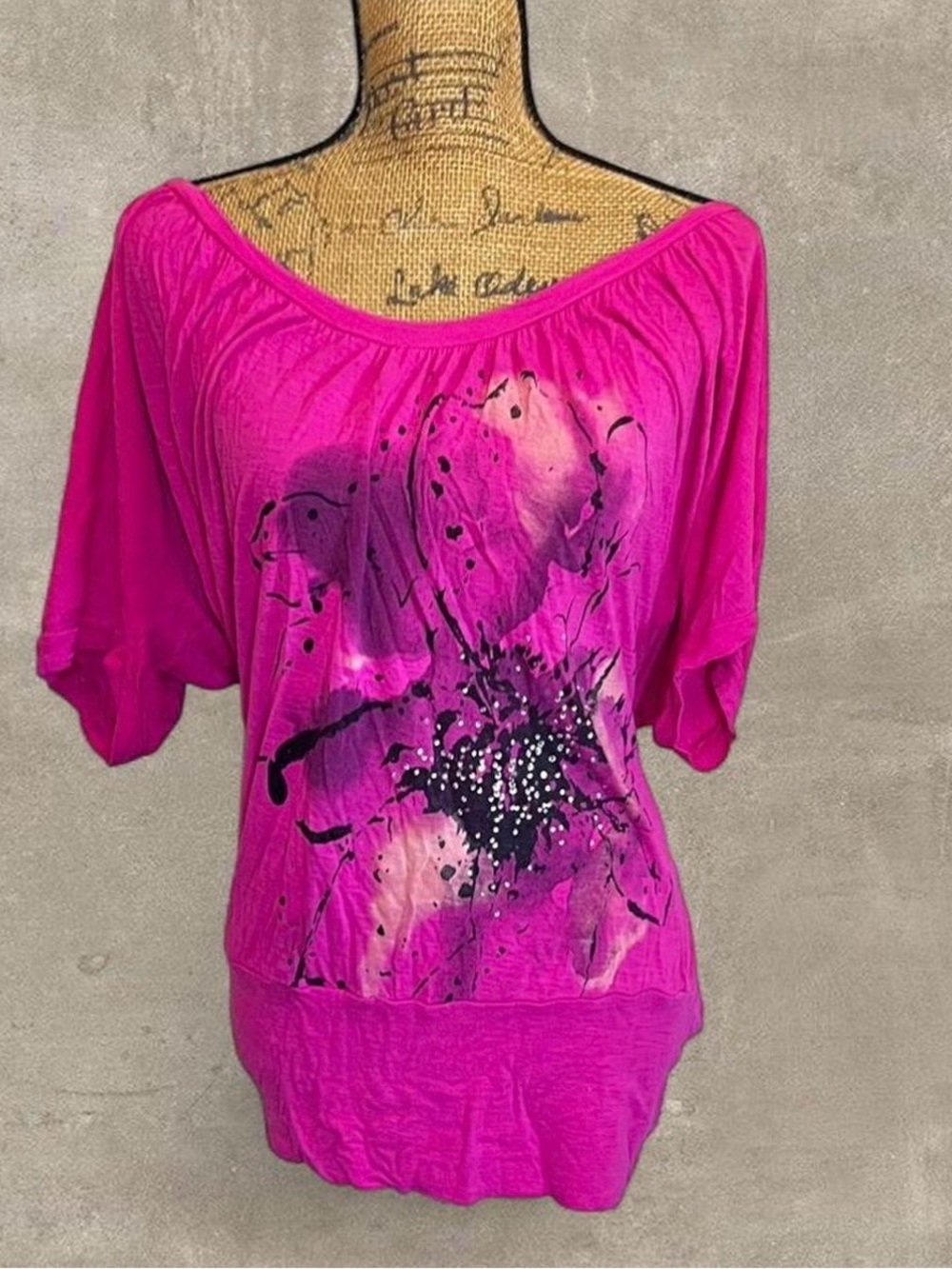 Women's Y2K Fuchsia Off-Shoulder Floral Graphic Top